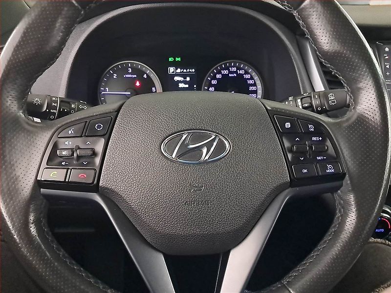 Hyundai Tucson (2018) 2.0 CRDi, 4X4, Automat, Navi - fotka 21 z 23