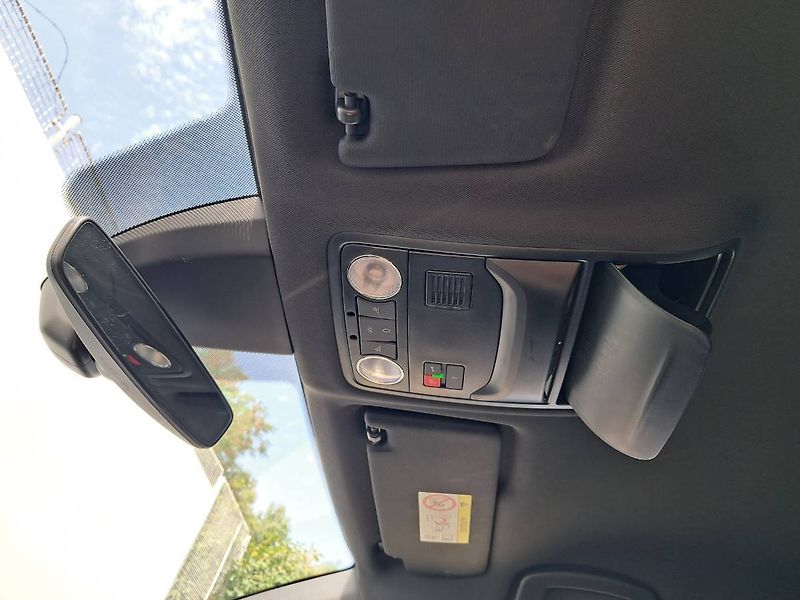 Škoda Karoq (2023) SPORTLINE 1.5 TSI / 110 kW DSG - fotka 20 z 29