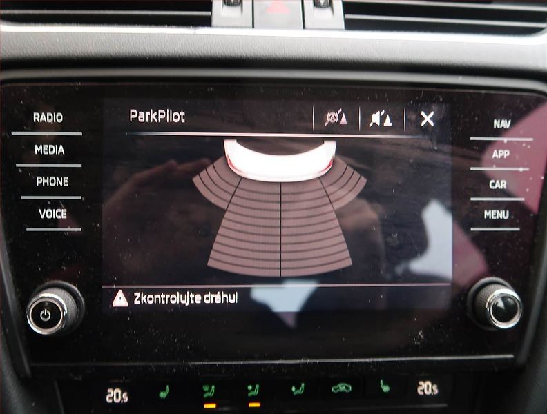 Škoda Octavia (2017) Style 1.6 TDI, Navi, Tempomat - fotka 15 z 16