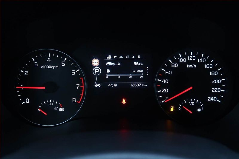 Kia Sportage (2017) GT Line 1.6 T-GDI, 4X4 - fotka 11 z 17