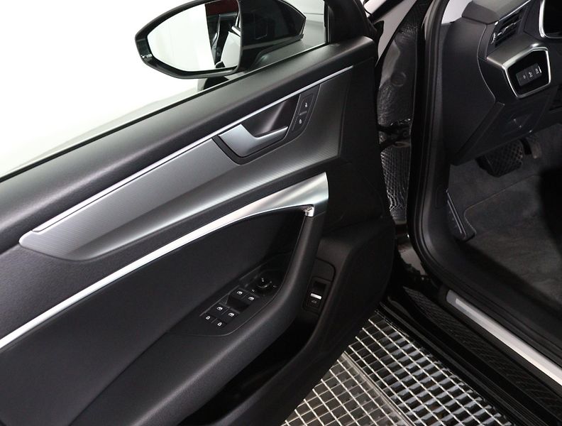 Audi A6 50 TDI quattro Tiptronic - fotka 16 z 26