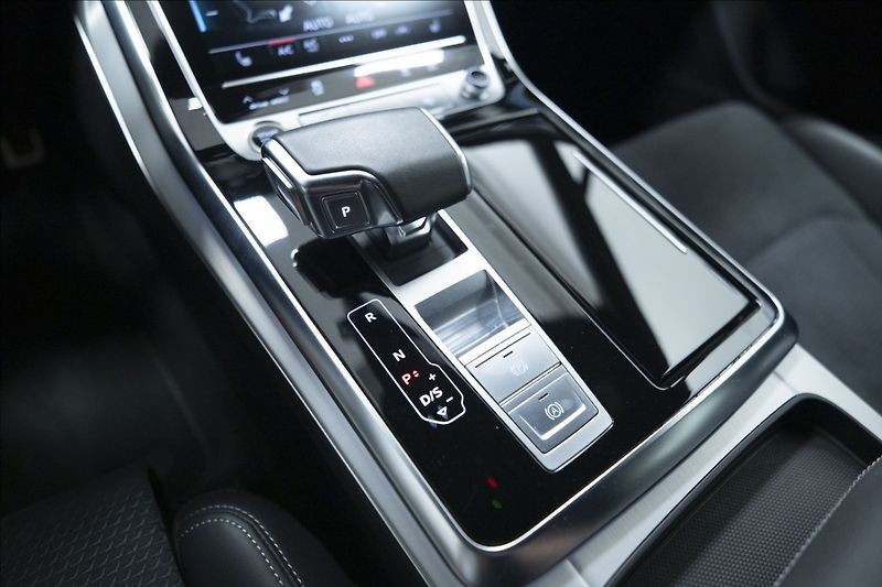Audi Q7 3,0 TDI QUATTRO S-LINE ČR - fotka 20 z 45