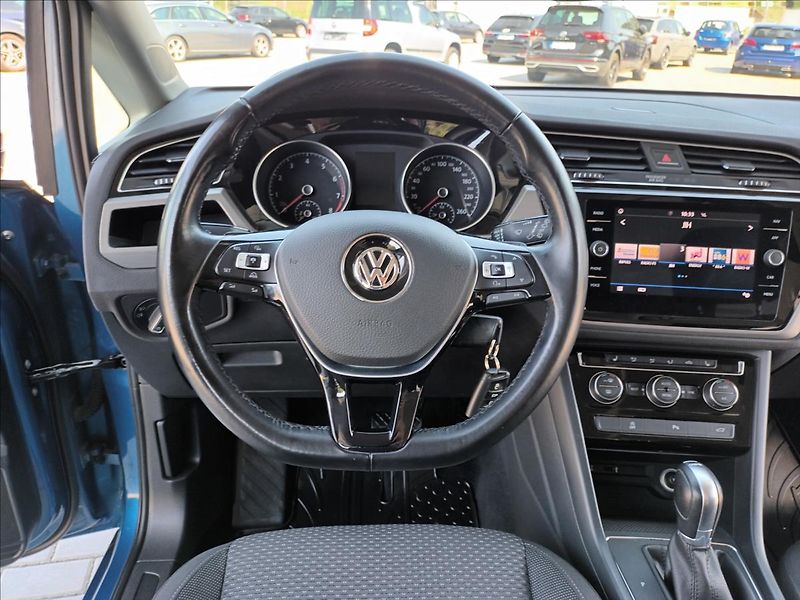 Volkswagen Touran 1,4 TSI,110KW,7M,HIGHLINE,LED - fotka 13 z 46