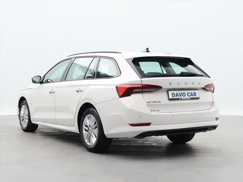 Škoda Octavia 2,0 TDI Ambition CZ DPH - fotka 5 z 30