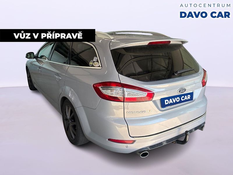 Ford Mondeo 2,2 TDCi 147kW Titanium Xenon - fotka 4 z 12