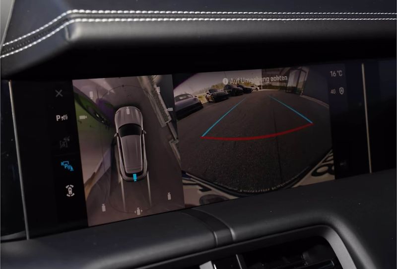 Porsche Taycan GTS Sport Turismo HuD 360 Inno - fotka 25 z 28