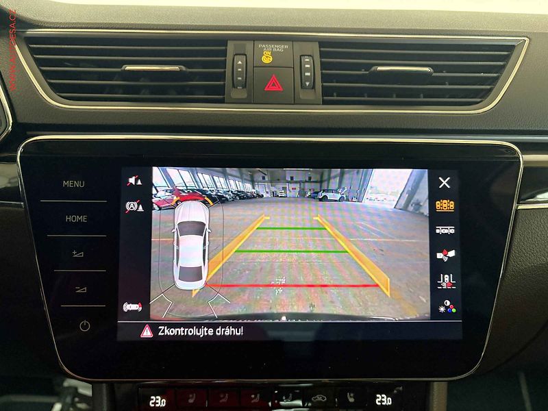 Škoda Superb (2019) 2.0 TDi 4x4, ČR, L&K, DSG - fotka 15 z 18