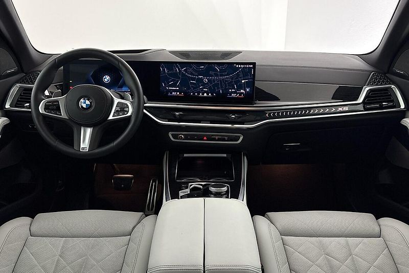 BMW X5 xDrive30d - fotka 17 z 29