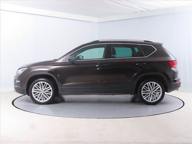 Seat Ateca (2019) 2.0 TDI, Automat, Navi - fotka 3 z 17