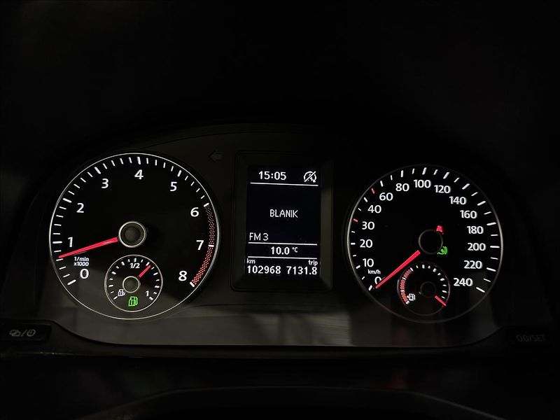 Volkswagen Caddy 1.4TGI BMT DSG TAŽNÉ VÝHŘEV - fotka 18 z 36