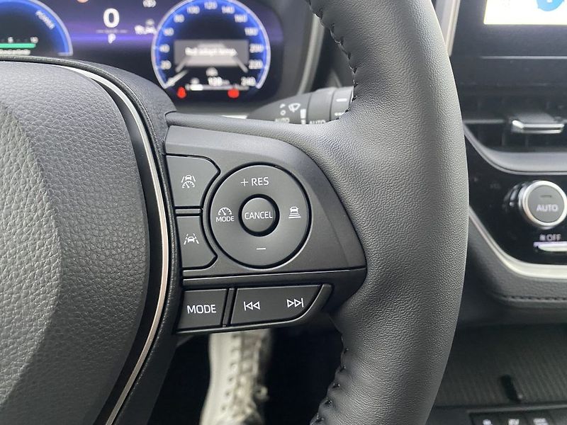 Toyota Corolla Cross 1.8 Hybrid MC25 Style - fotka 17 z 24
