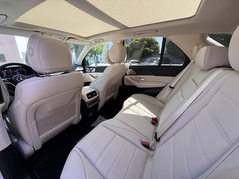 Mercedes-Benz GLE (2026) 450 d 4MATIC - fotka 12 z 26