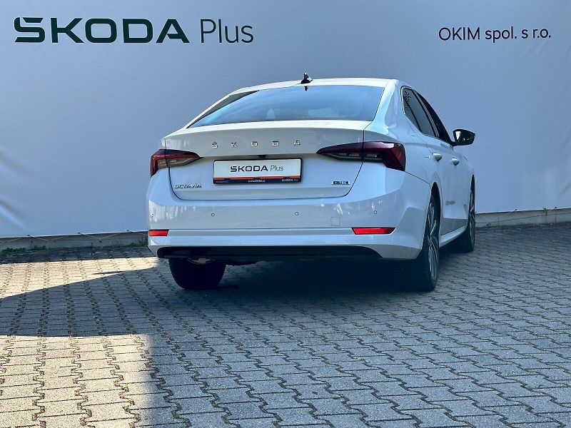 Škoda Octavia (2022) 1.5 TSI e-TEC 110kW DSG Style - fotka 2 z 25