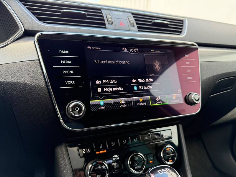 Škoda Superb combi 2,0 TDI 110 kW 7° DSG - fotka 19 z 30