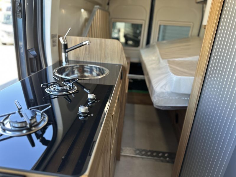 Karmann DEXTER 570 AWD TOP CENA - fotka 16 z 23