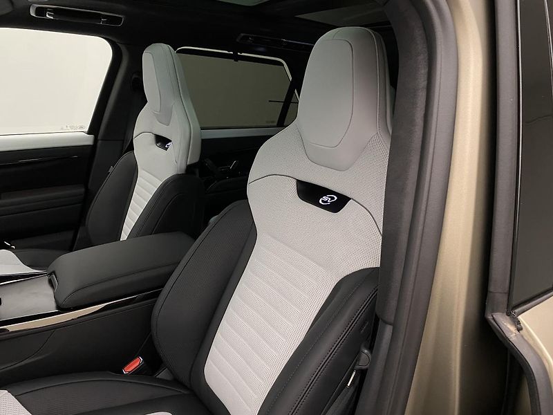 Land Rover Range Rover Sport P635 SV EDITION ONE REZERVACE - fotka 74 z 78