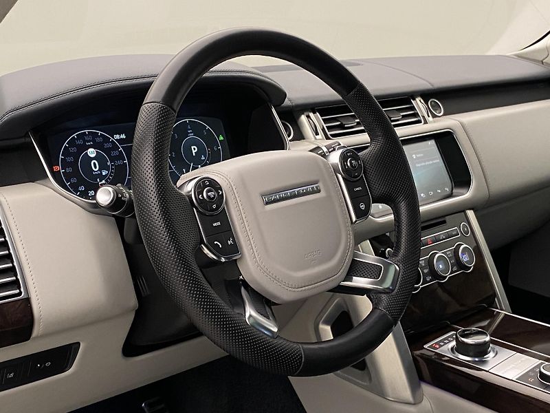 Land Rover Range Rover 4.4 SDV8 REZERVACE - fotka 18 z 56