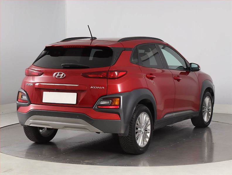 Hyundai Kona (2018) 1.0 T-GDI, Serv.kniha, Kůže - fotka 5 z 22