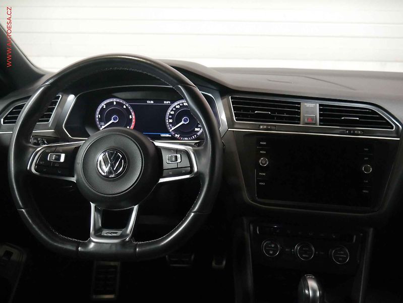 Volkswagen Tiguan (2018) 2.0 TDi Allspace, 1.maj,ČR - fotka 13 z 24