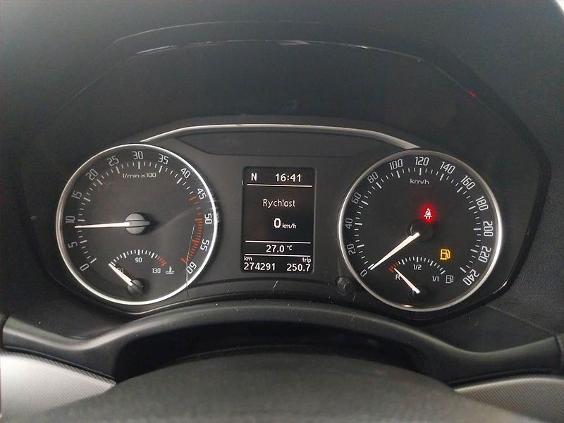 Škoda Octavia (2009) Ambiente Plus 1.9 TDI - fotka 11 z 17