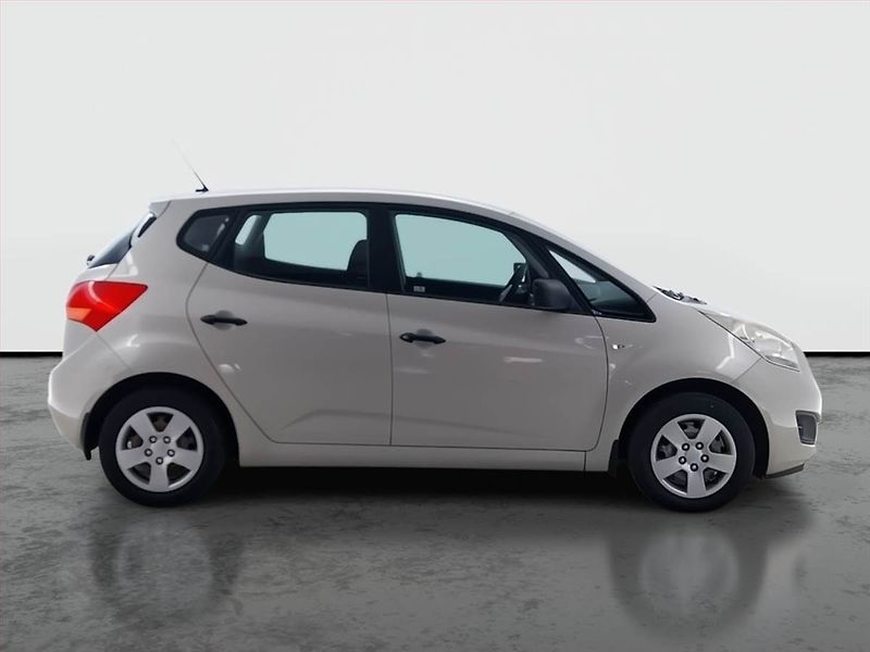 Kia Venga (2011) 1.4 CVVT, po STK, dobrý stav - fotka 6 z 14