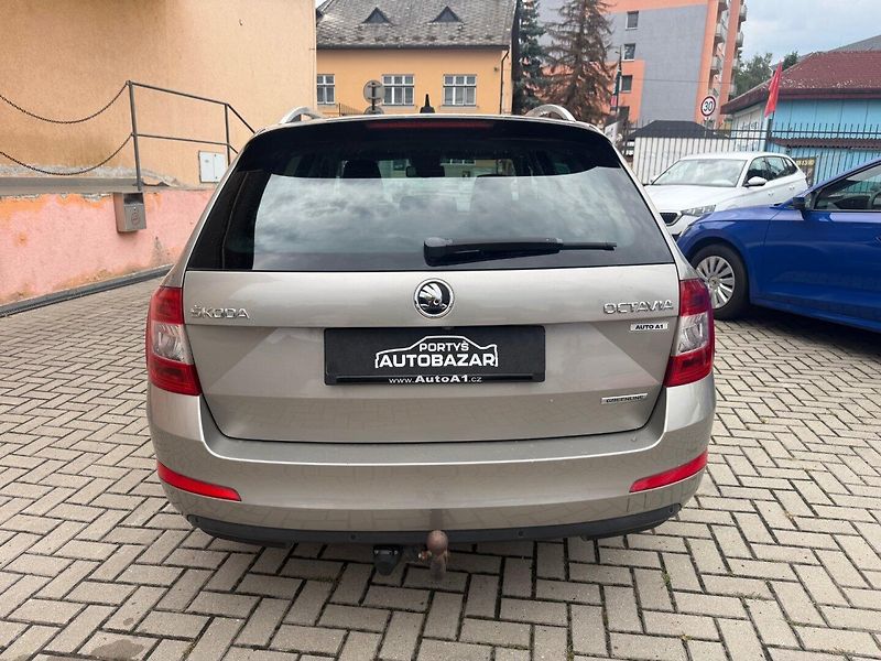 Škoda Octavia (2015) 1.6 TDI Greenline - Max výbava - fotka 3 z 16