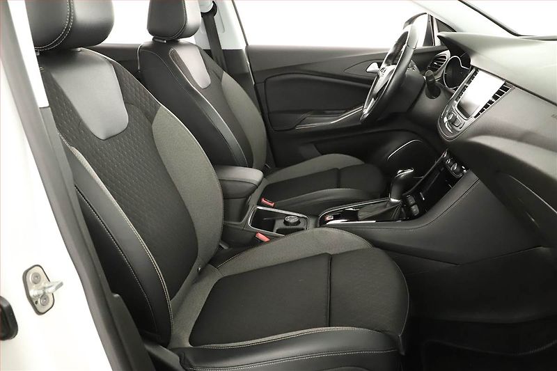 Opel Grandland X (2018) 1.2 Turbo, Automat, Serv.kniha - fotka 7 z 19