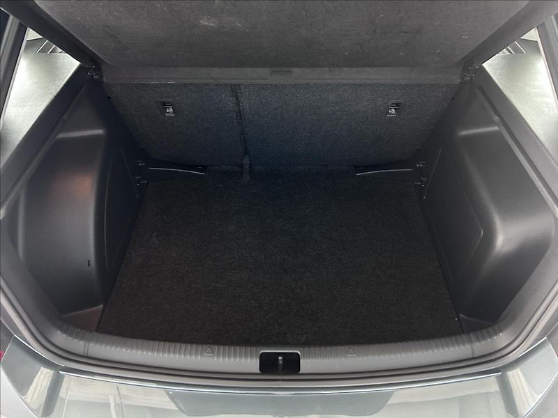 Škoda Rapid 1,0   TSI 81kW,ŘEMEN,AMBITION - fotka 21 z 22