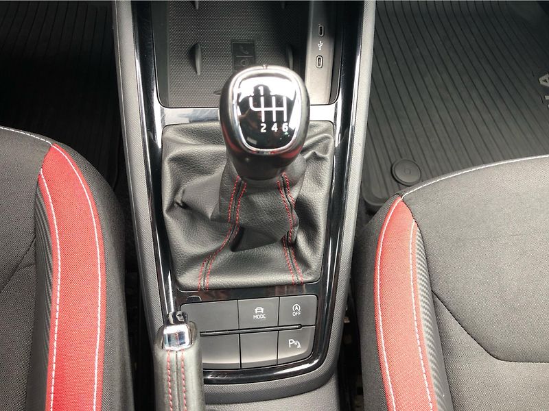 Škoda Scala Monte Carlo 1.5 TSI /110kW - fotka 22 z 30