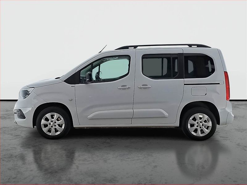 Opel Combo (2023) Elegance 1.5 CDTI, 5Míst, ČR - fotka 3 z 19
