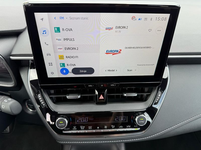 Toyota Corolla 1.8 HSD e-CVT Comfort Tech - fotka 19 z 27