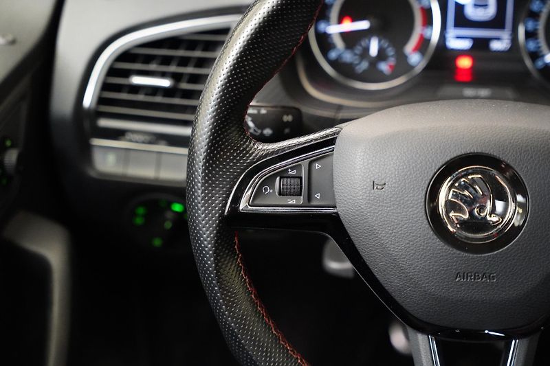 Škoda Fabia - fotka 14 z 24