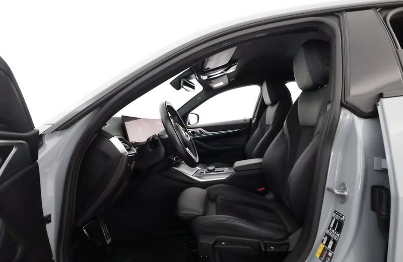 BMW i4 M50 xDrive GC Kamera Ambient  - fotka 10 z 27