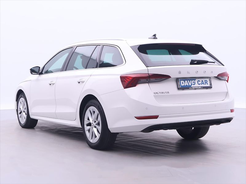 Škoda Octavia 2,0 TDI DSG Style Matrix DPH - fotka 5 z 34