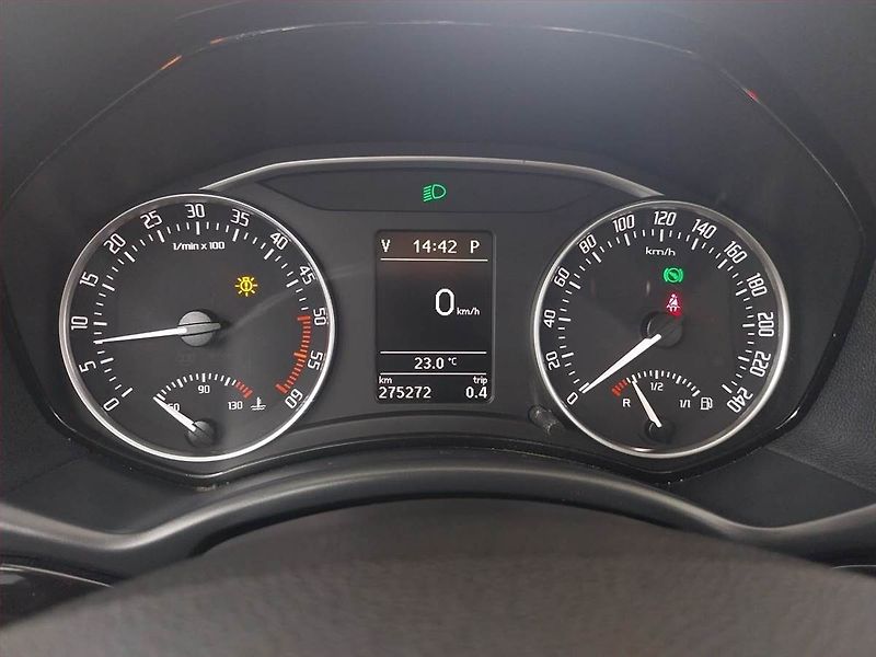 Škoda Octavia (2011) Laurin&Klement 2.0 TDI, 4X4 - fotka 11 z 20