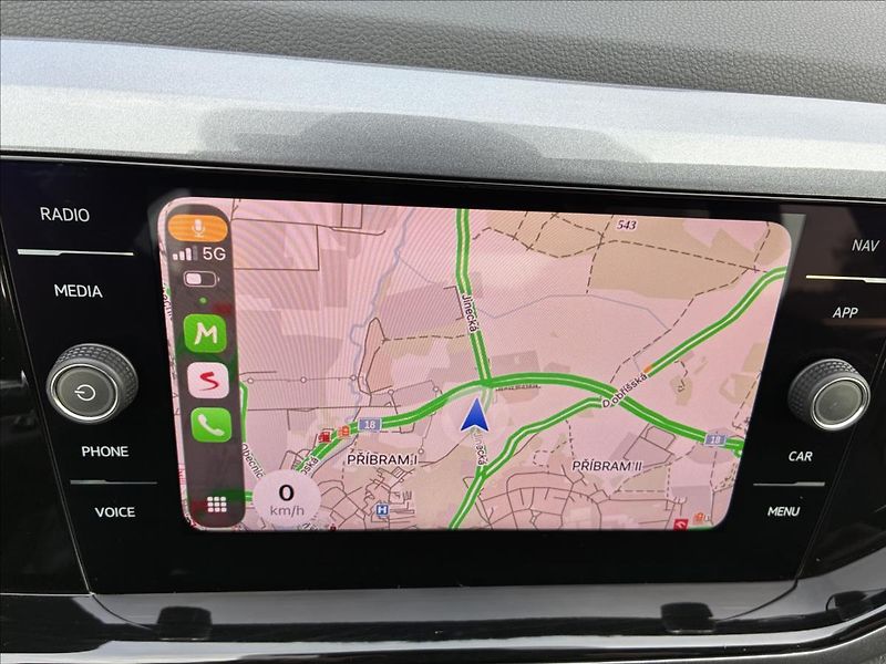 Volkswagen Polo 2,0 GTI VIRTUÁL KEYLESS - fotka 22 z 32