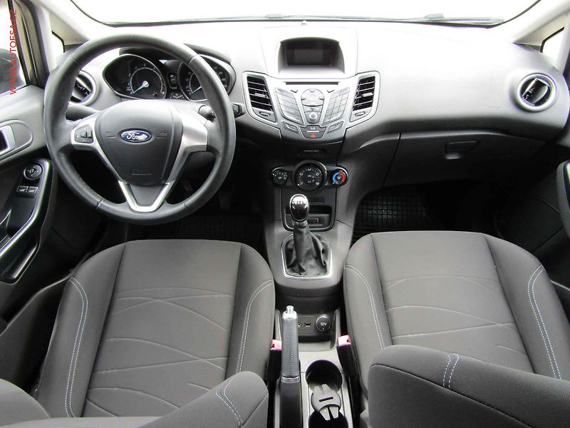 Ford Fiesta (2015) 1.2i, ČR, AC - fotka 8 z 17