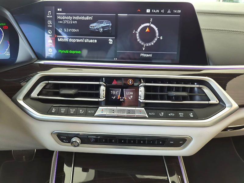 BMW X5 xDrive 30d - fotka 31 z 34