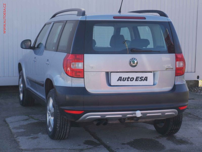 Škoda Yeti (2011) 1.4TSi, 2.maj,ČR, AC, TZ - fotka 4 z 15