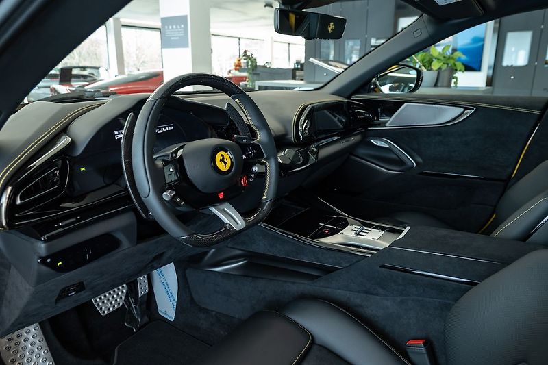 Ferrari Purosangue SoftClose/Pano/Karbon - fotka 6 z 24