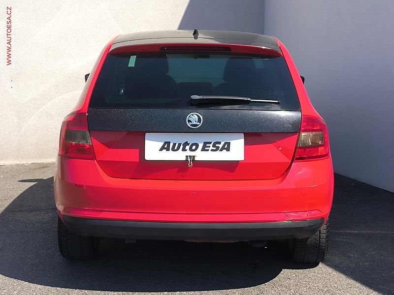 Škoda Rapid (2014) 1.6 TDi, autoAC - fotka 5 z 17