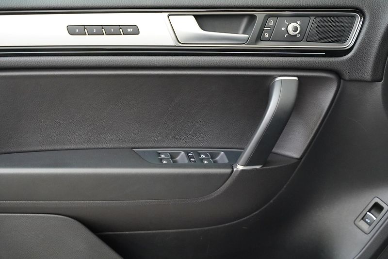 Volkswagen Touareg - fotka 12 z 29