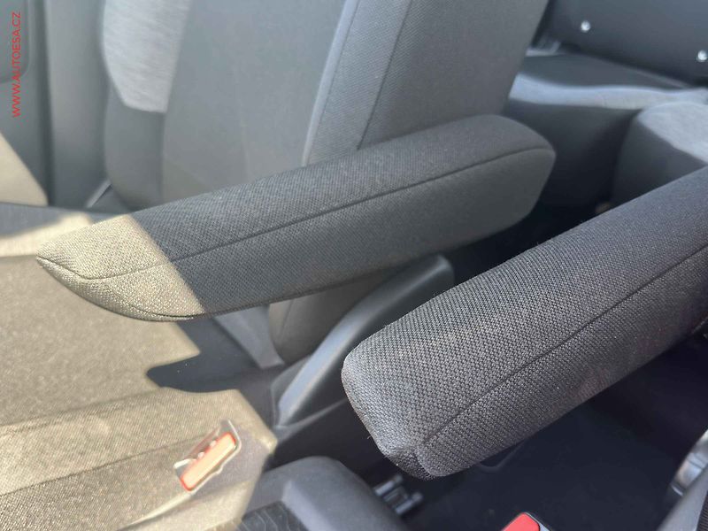 Citroën C4 SpaceTourer (2020) 1.5 HDi, Business, navi - fotka 19 z 20