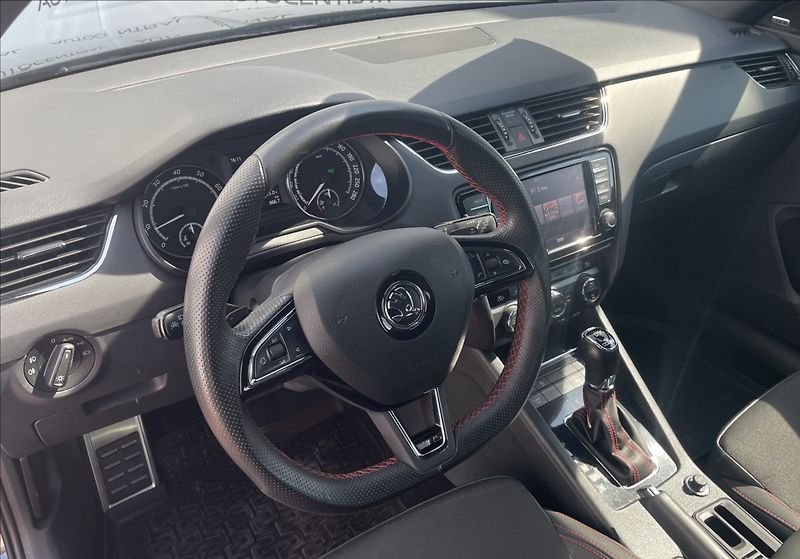Škoda Octavia 2,0 TSI RS 162kW Challenge, 18 - fotka 12 z 28
