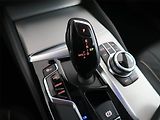 BMW Řada 5 (2017) Luxury Line 520d xDrive, 4X4 - náhled 18