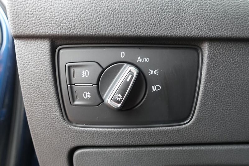 Volkswagen Passat ZLEVNĚNO 2,0TSi 206kW Alltrack - fotka 20 z 37