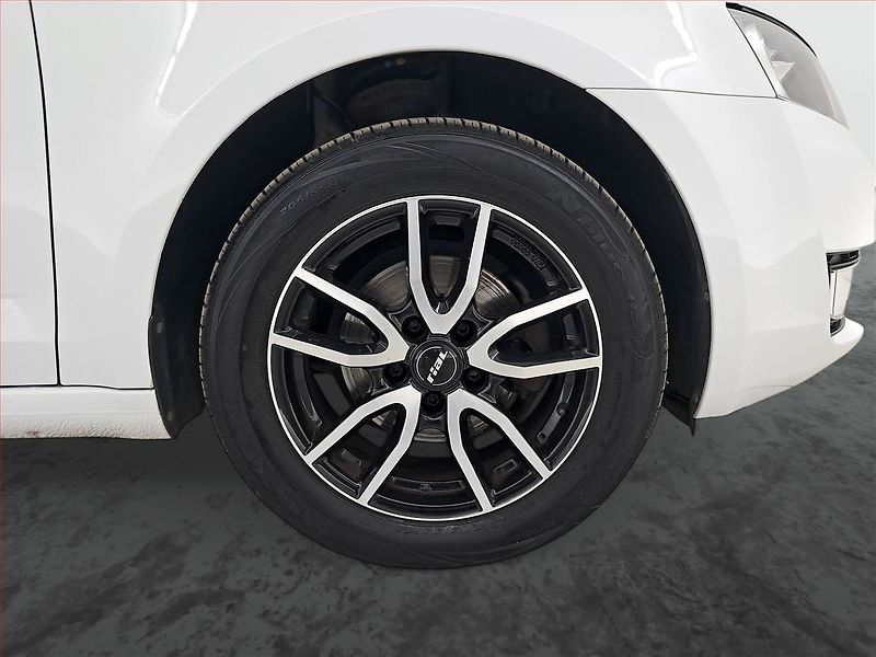 Škoda Octavia (2016) 1.2 TSI, Serv.kniha, Tempomat - fotka 14 z 19