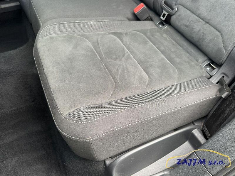 Volkswagen Tiguan 2.0TDI 4x4 + tažné, kamera - fotka 42 z 60