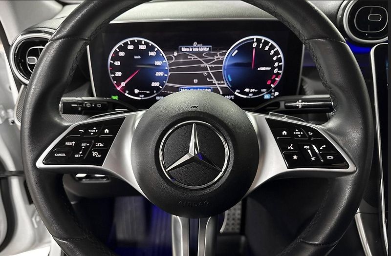 Mercedes-Benz GLC 300 e 4MATIC AMG Tažné - fotka 14 z 19