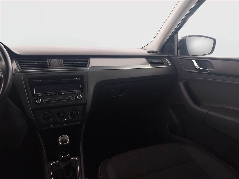 Škoda Rapid (2015) Ambition 1.2 TSI - fotka 7 z 17